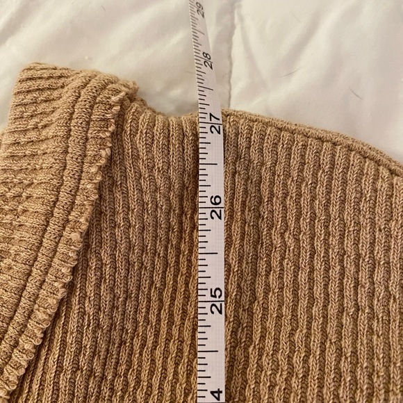 Aerie Tan V-Neck Women's Sweater - Picture 5 of 9
